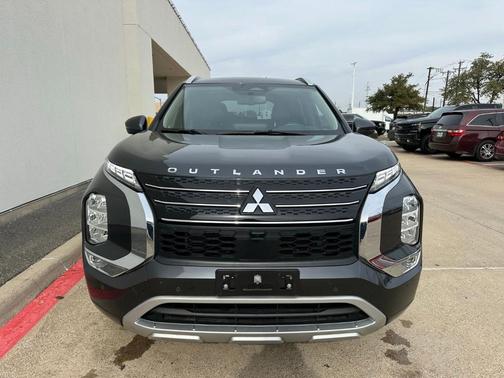 2024 Mitsubishi Outlander SEL