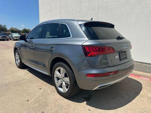 Monsoon Gray Metallic 2019 Audi Q5 2.0T Premium