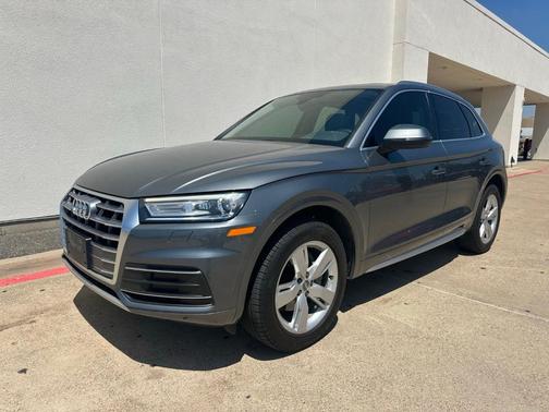 Monsoon Gray Metallic 2019 Audi Q5 2.0T Premium