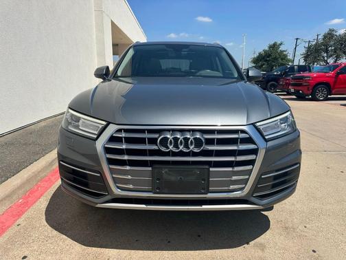 Monsoon Gray Metallic 2019 Audi Q5 2.0T Premium