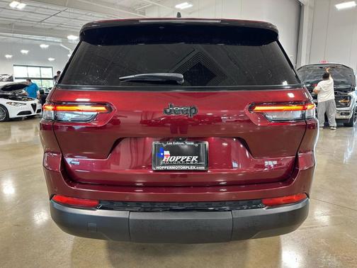 2021 Jeep Grand Cherokee L Laredo