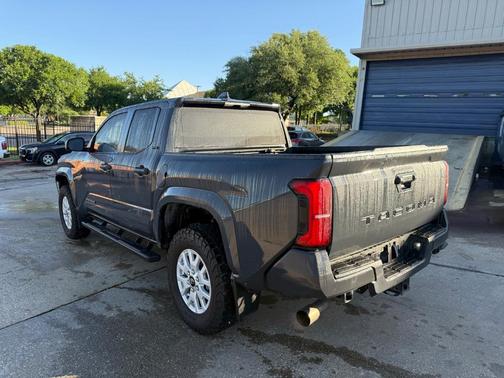 2024 Toyota Tacoma SR5