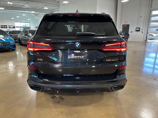 2022 BMW X5 M50i