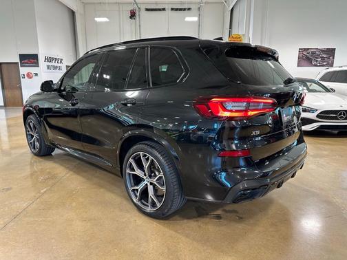 2022 BMW X5 M50i
