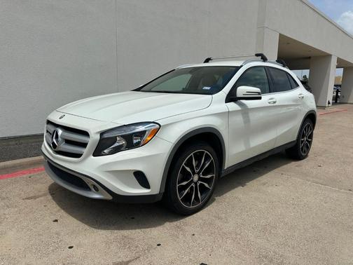 White 2017 Mercedes-Benz GLA 250 Base