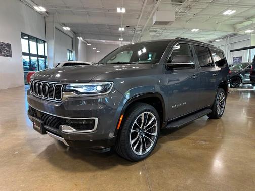 Metallic 2022 Jeep Wagoneer Series II