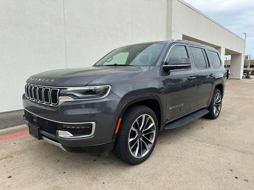 Metallic 2022 Jeep Wagoneer Series II