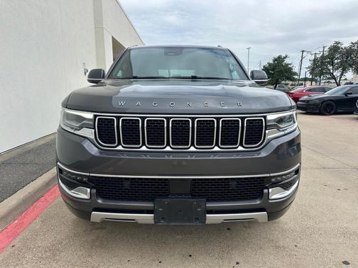 Metallic 2022 Jeep Wagoneer Series II