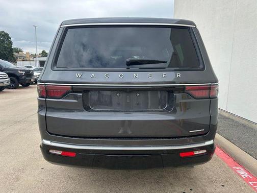 Metallic 2022 Jeep Wagoneer Series II