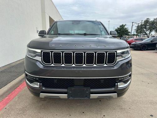 Metallic 2022 Jeep Wagoneer Series II