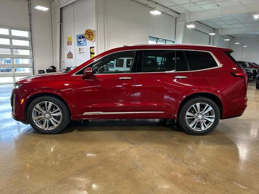2023 Cadillac XT6 Premium Luxury FWD