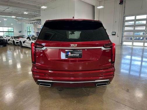 2023 Cadillac XT6 Premium Luxury FWD