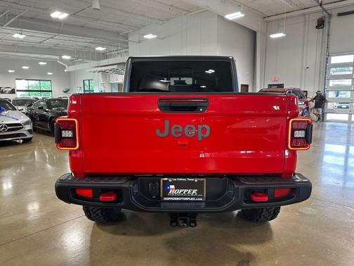 Firecracker Red Clearcoat 2020 Jeep Gladiator Rubicon