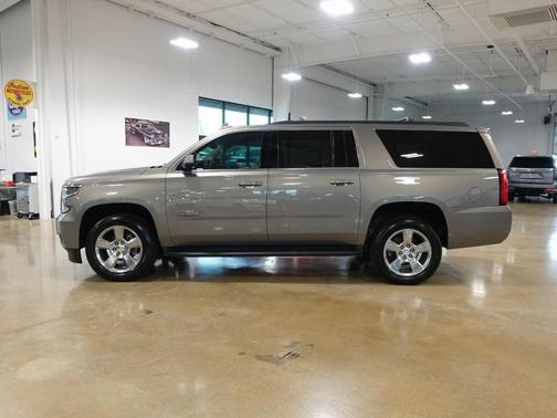 2019 Chevrolet Suburban LT