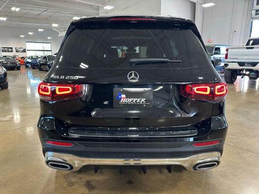 2022 Mercedes-Benz GLB 250 Base