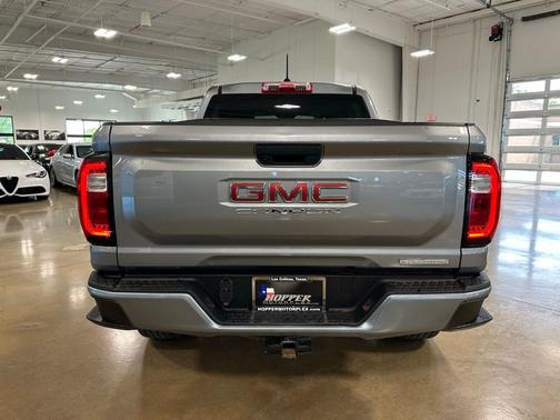 Sterling 2024 GMC Canyon Elevation