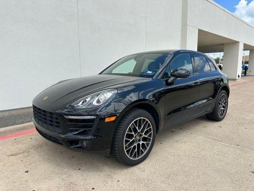 Black 2018 Porsche Macan