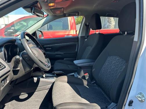 2023 Mitsubishi Outlander Sport 2.0 LE