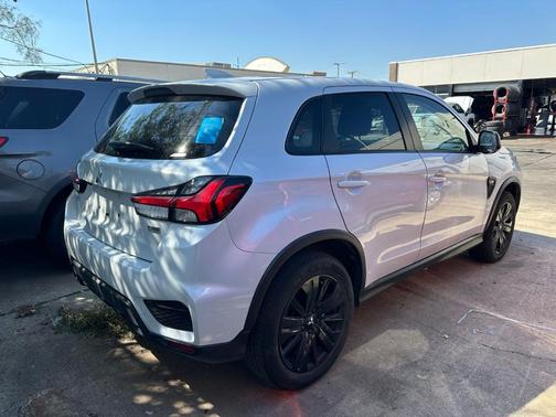 2023 Mitsubishi Outlander Sport 2.0 LE