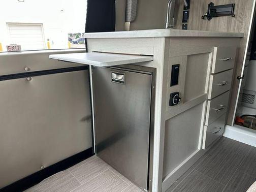 Granite Crystal Clearcoat Metallic 2021 RAM ProMaster 1500 Base