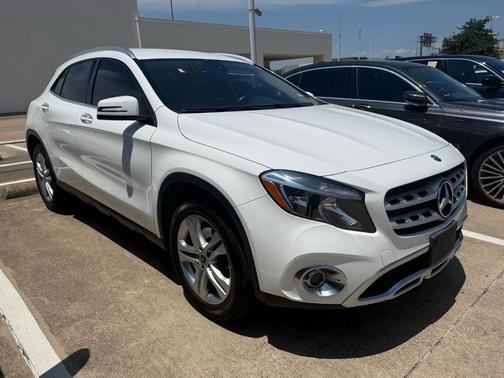 White 2019 Mercedes-Benz GLA 250 Base 4MATIC