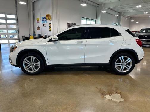 White 2019 Mercedes-Benz GLA 250 Base 4MATIC