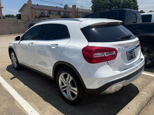 White 2019 Mercedes-Benz GLA 250 Base 4MATIC