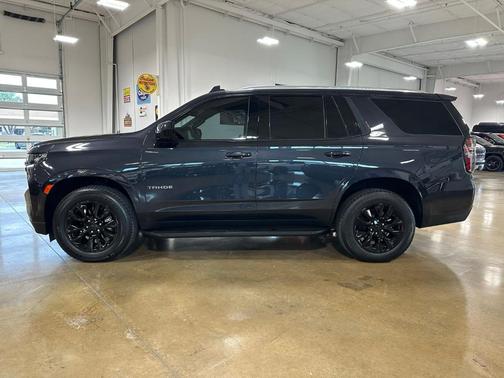 Dark Ash Metallic 2023 Chevrolet Tahoe LT