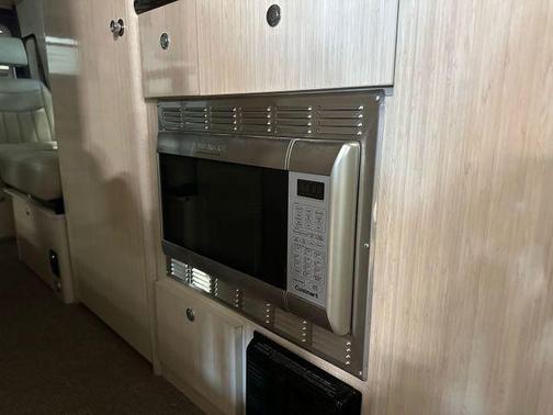 2013 Mercedes-Benz Sprinter High Roof