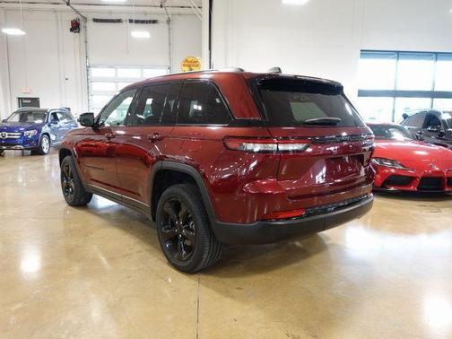 2023 Jeep Grand Cherokee Altitude