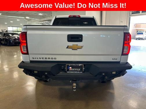 Iridescent Pearl Tricoat 2017 Chevrolet Silverado 1500 1LZ