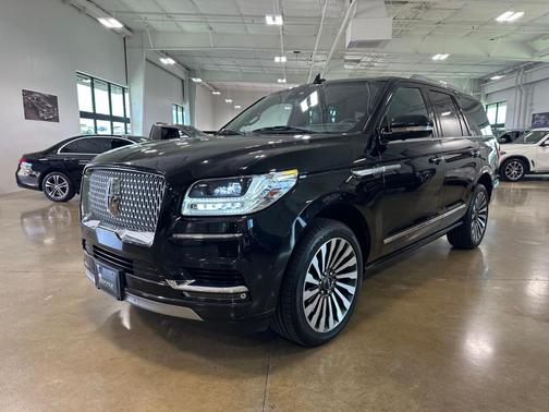 Black 2021 Lincoln Navigator Reserve