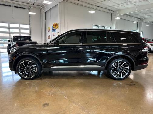 2023 Lincoln Aviator Reserve AWD