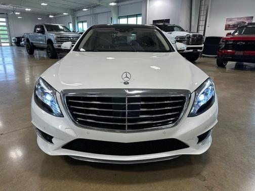 White 2017 Mercedes-Benz S-Class S 550