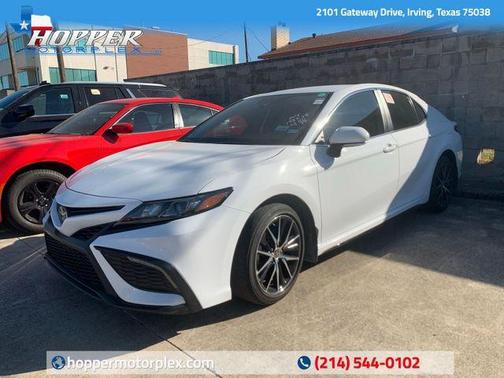 2024 Toyota Camry SE