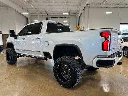 2024 Chevrolet Silverado 2500 High Country