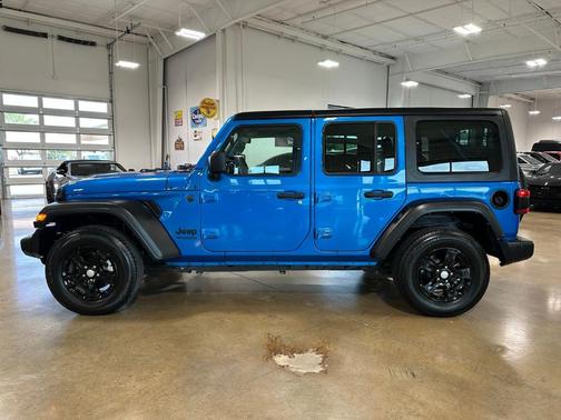 Hydro Blue Pearl 2022 Jeep Wrangler Unlimited Sport