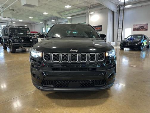 2024 Jeep Compass Latitude Lux