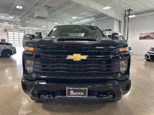 2024 Chevrolet Silverado 2500 Custom