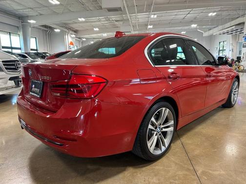 2017 BMW 330 i