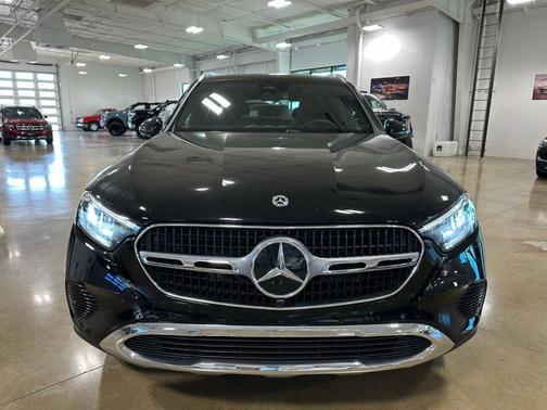 2025 Mercedes-Benz GLC 300 Base