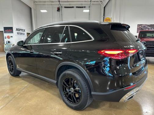 2025 Mercedes-Benz GLC 300 Base