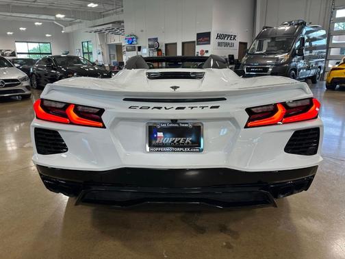 Arctic White 2023 Chevrolet Corvette Stingray w/1LT