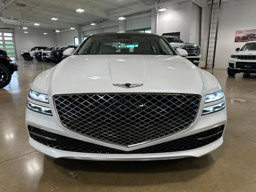 Uyuni White 2023 Genesis G80 2.5T
