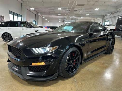 2016 Ford Shelby GT350 Base