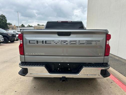 Sterling Gray Metallic 2023 Chevrolet Silverado 1500 LT