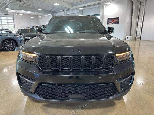 2022 Jeep Grand Cherokee Laredo