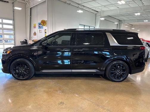2024 Kia Carnival SX Prestige