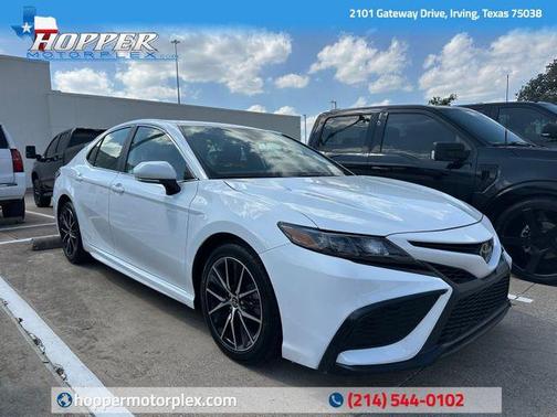 Ice 2023 Toyota Camry SE