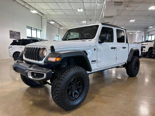 2025 Jeep Gladiator Sport